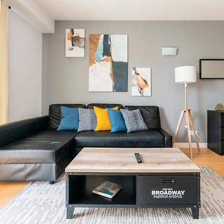 Bright & Spacious 2 Bed Flat 2 Bath W Garage In Lagos Marina Bagian luar foto