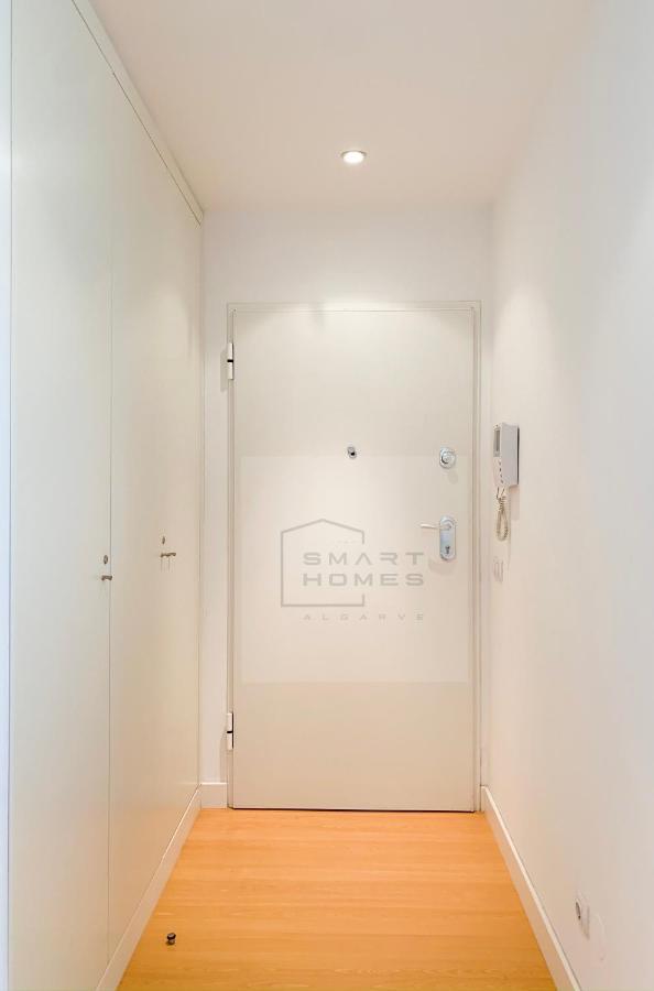 Bright & Spacious 2 Bed Flat 2 Bath W Garage In Lagos Marina Bagian luar foto