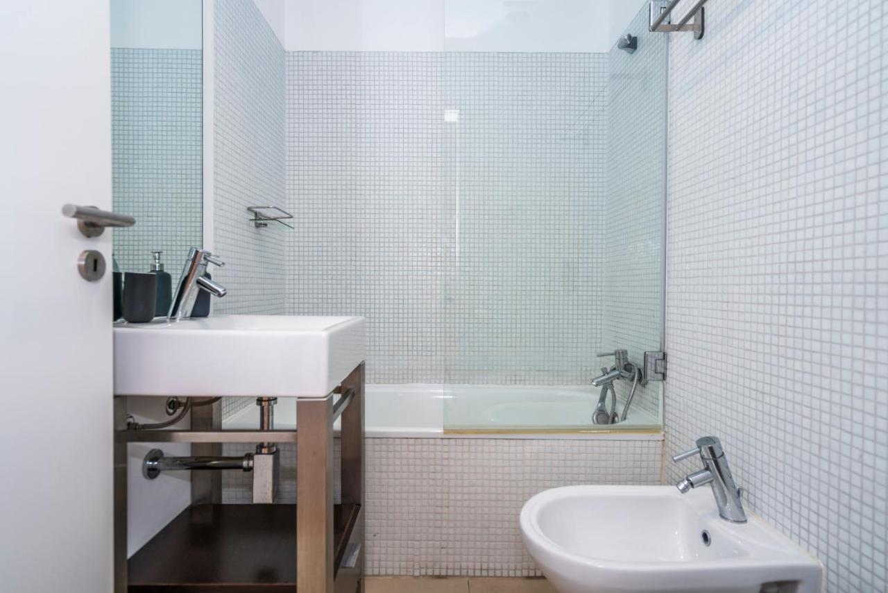 Bright & Spacious 2 Bed Flat 2 Bath W Garage In Lagos Marina Bagian luar foto