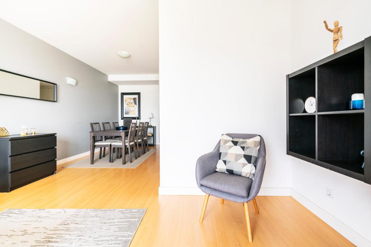 Bright & Spacious 2 Bed Flat 2 Bath W Garage In Lagos Marina Bagian luar foto