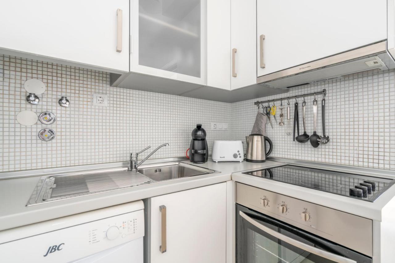 Bright & Spacious 2 Bed Flat 2 Bath W Garage In Lagos Marina Bagian luar foto